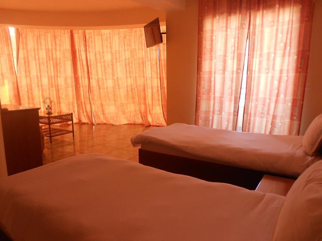 Montenegrin Inn Οχρίδα Εξωτερικό φωτογραφία