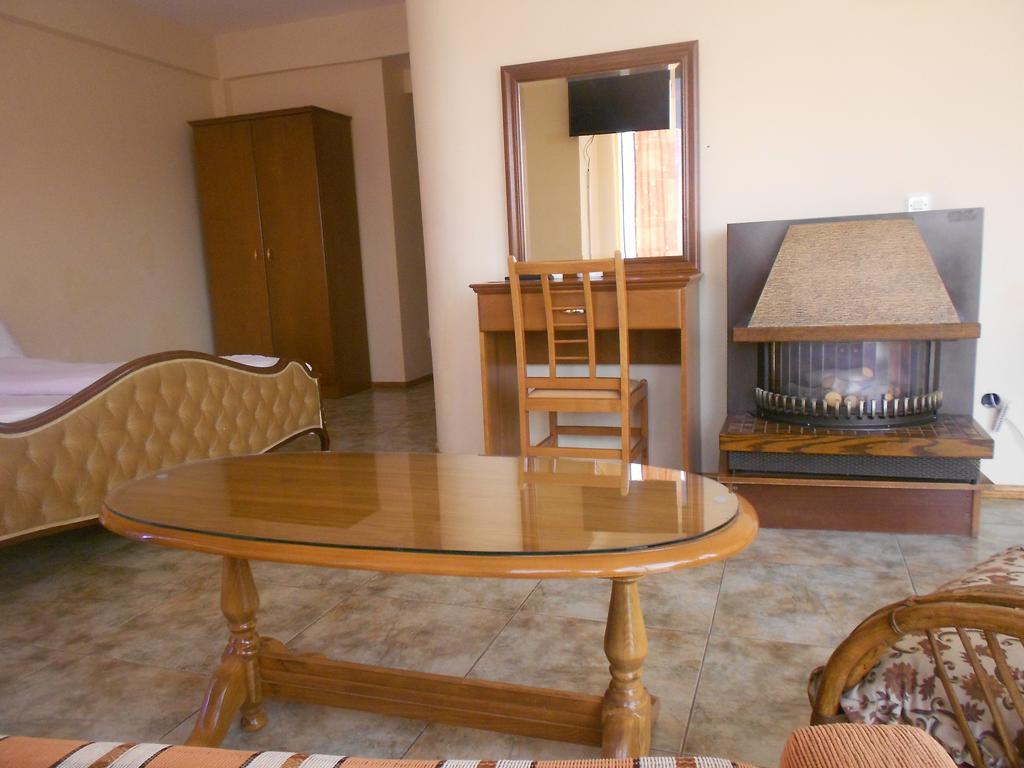 Montenegrin Inn Οχρίδα Εξωτερικό φωτογραφία