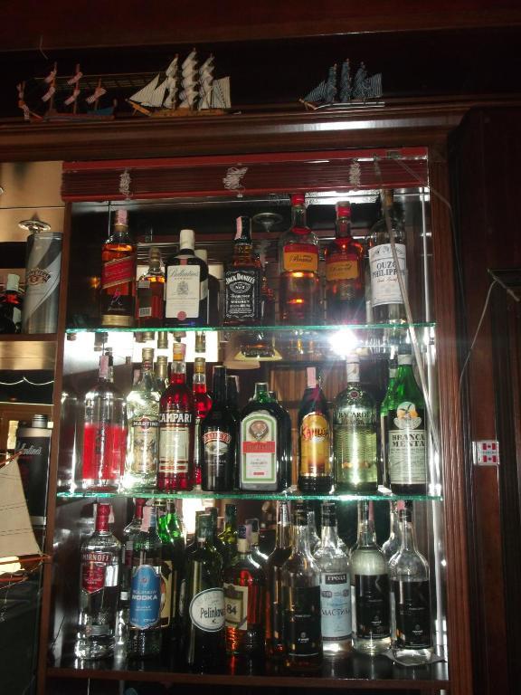 Montenegrin Inn Οχρίδα Εξωτερικό φωτογραφία