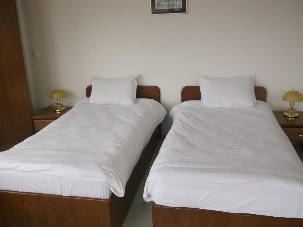 Montenegrin Inn Οχρίδα Δωμάτιο φωτογραφία